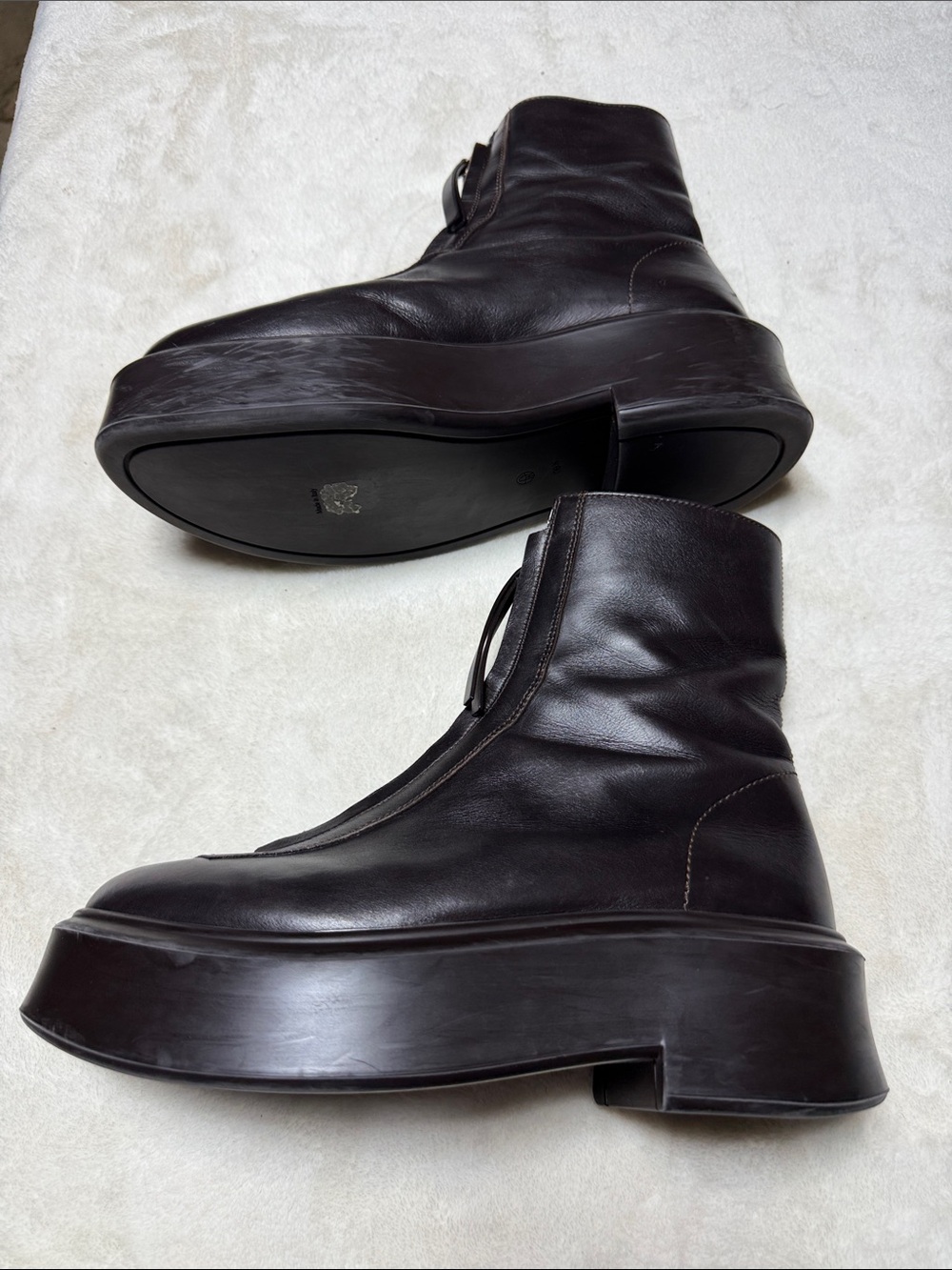 The Row Zipped Booties Size 38 1/2 In Great Pre-Loved shape 👢 - Picture 8 of 15
